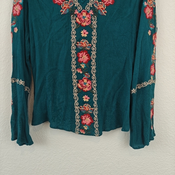 Savanna Jane Turquoise Floral Embroidered Long Sleeve V Neck Blouse Small - Picture 2 of 9